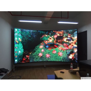 内弧形3D显示屏