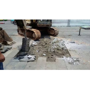 P8表贴户外全彩LED显示屏单立柱安装