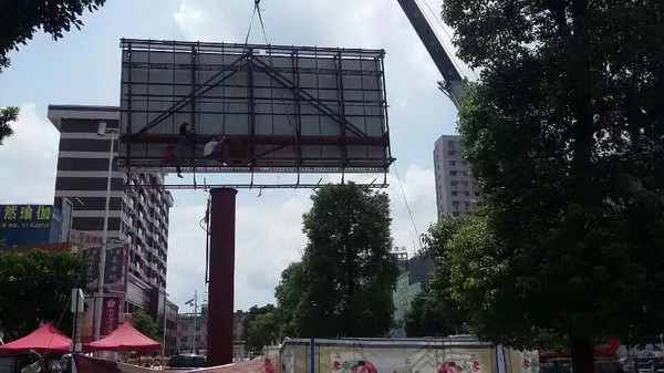 P8表贴户外全彩LED显示屏(图8)