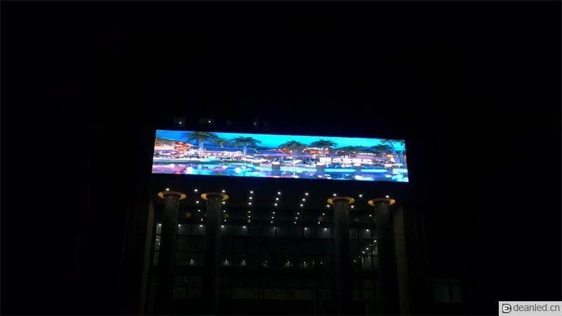 户外全彩LED大屏幕挂墙安装(图1)